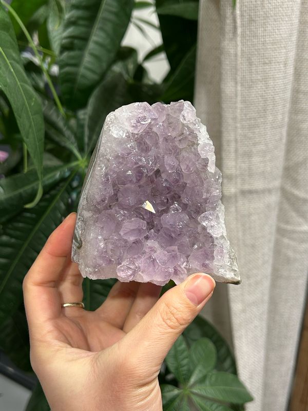 #4 Ruwe amethist staander