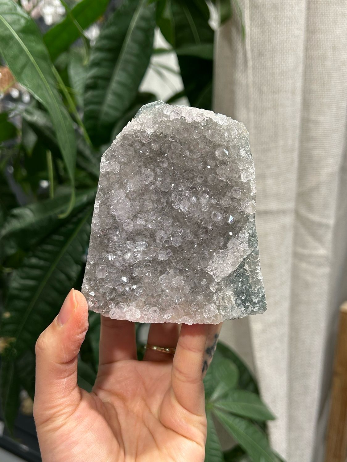 #14 Ruwe amethist staander