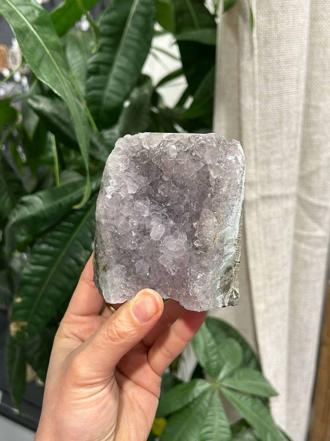 #15 Ruwe amethist staander #15 Ruwe amethist staander