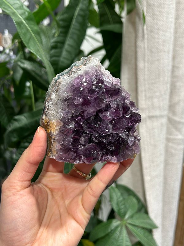 #22 Ruwe amethist staander (a kwaliteit)