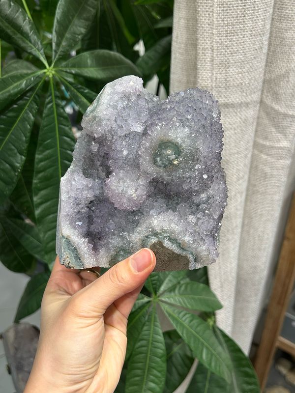 #29 grote ruwe amethist staander