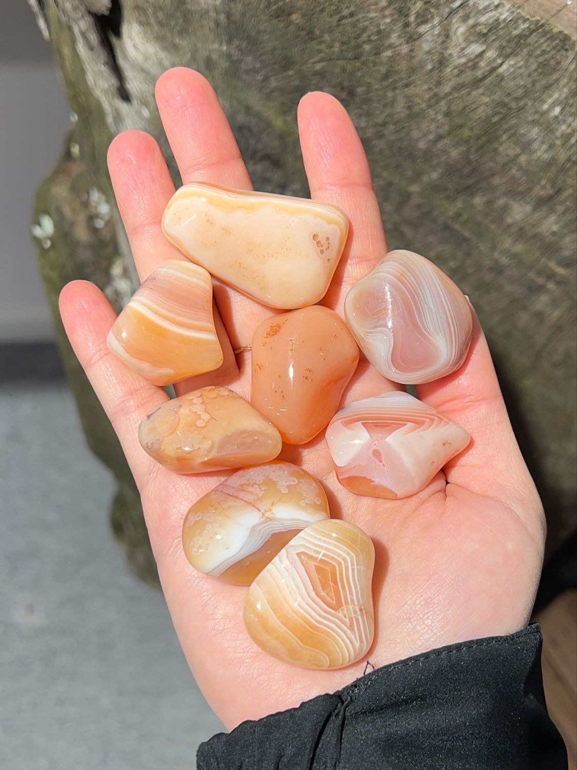 Abrikoos agaat trommelsteen (S/M)