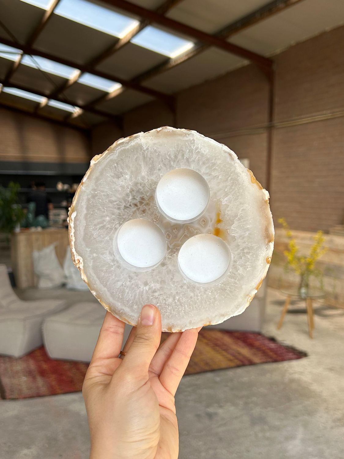 Agaat waxinelichtjeshouder 3 gaten Agaat waxinelichtjeshouder 3 gaten