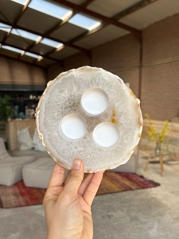 Agaat waxinelichtjeshouder 3 gaten Agaat waxinelichtjeshouder 3 gaten