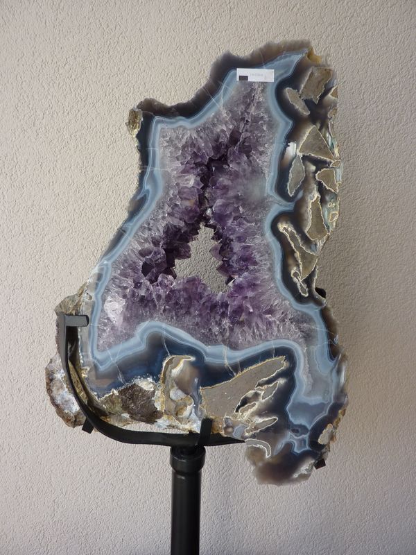 Prachtige amethist op standaard (14,8KG)