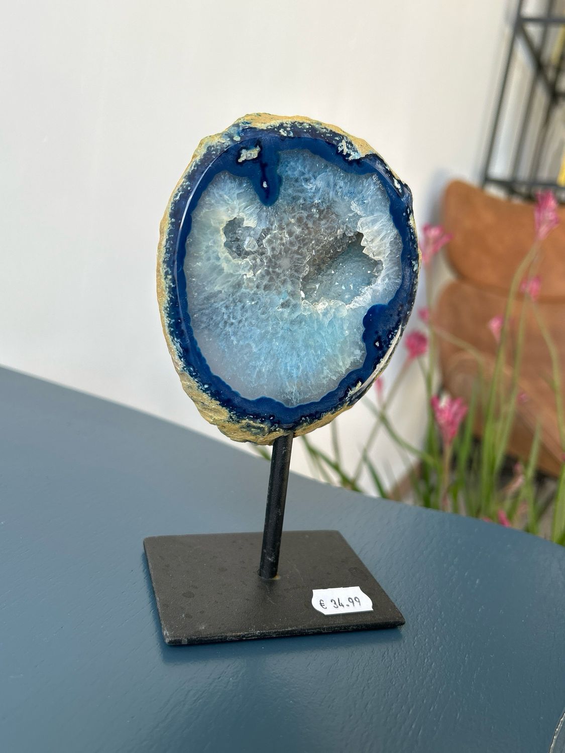 Blauwe agaat op standaard