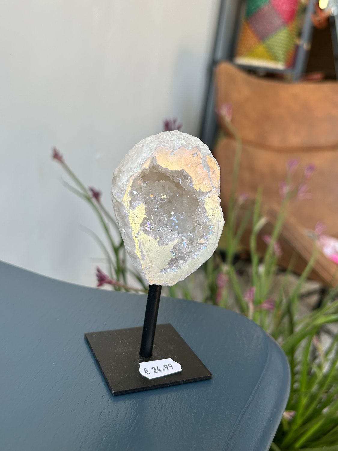 Angel aura geode op standaard