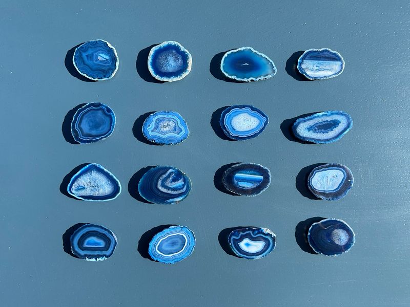 Blauw gekleurd agaat magneetje Blauw gekleurd agaat magneetje