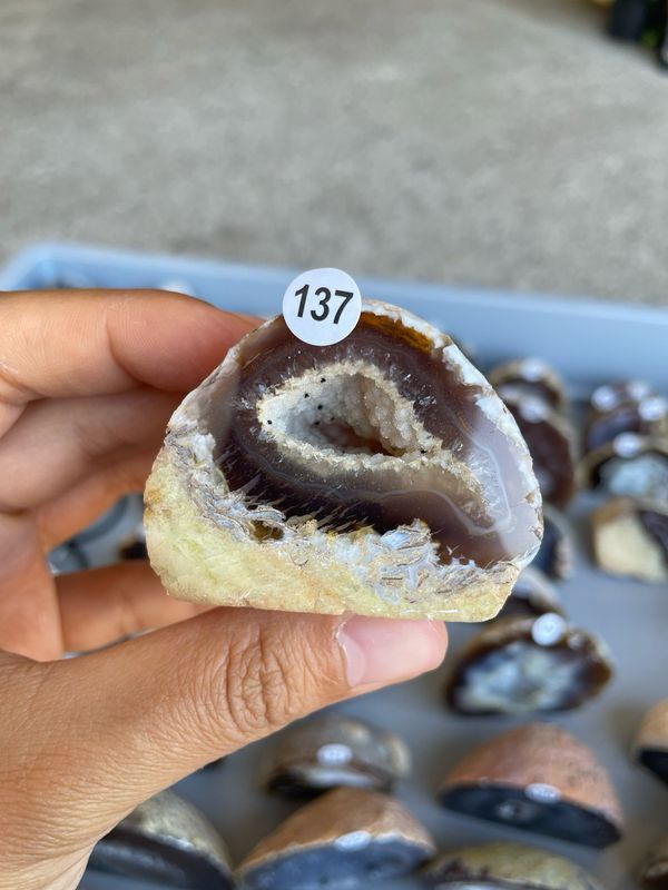Agaat geode 137 Agaat geode 137