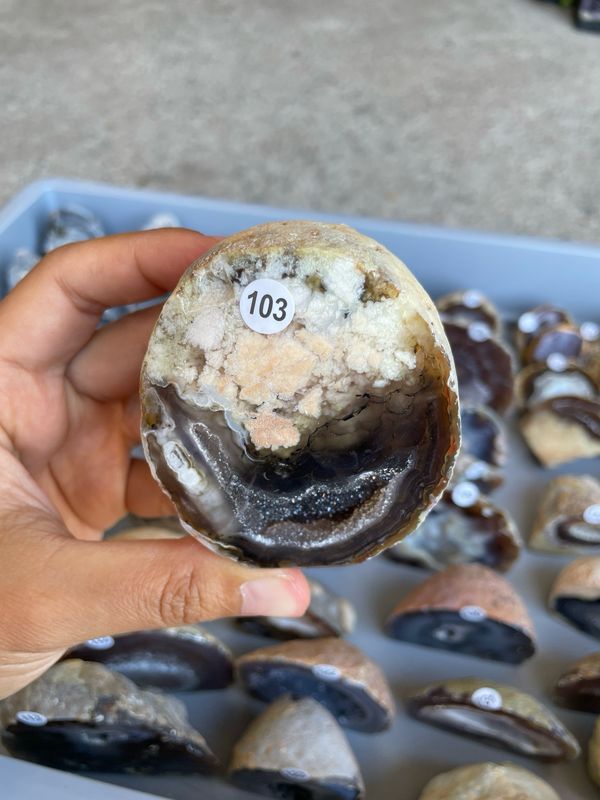 Agaat geode 103 Agaat geode 103