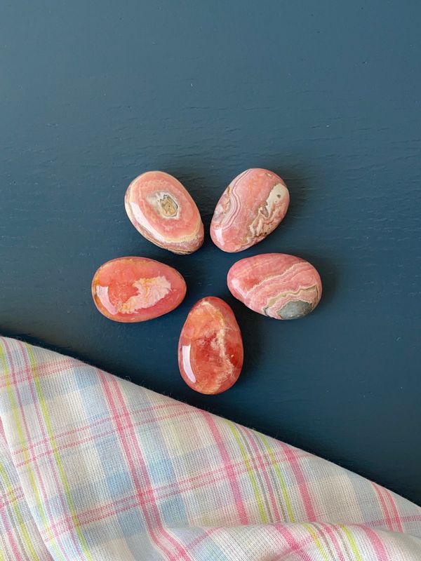 Rhodochrosiet doorboord (emotionele heling & vitaliteit)