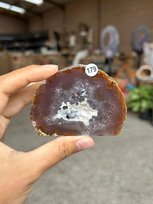Agaat geode 179 (met standvlak) Agaat geode 179 (met standvlak)