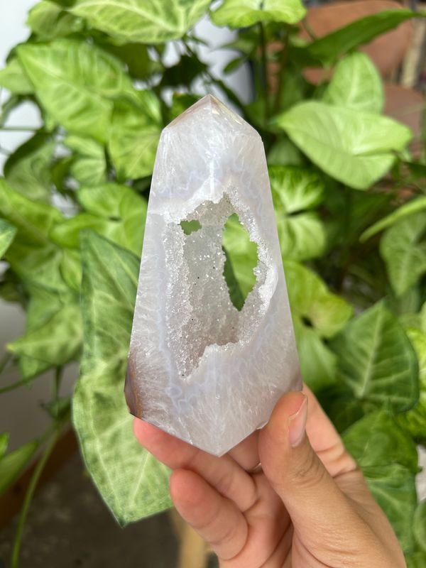 Druzy agaat toren / obelisk Druzy agaat toren / obelisk