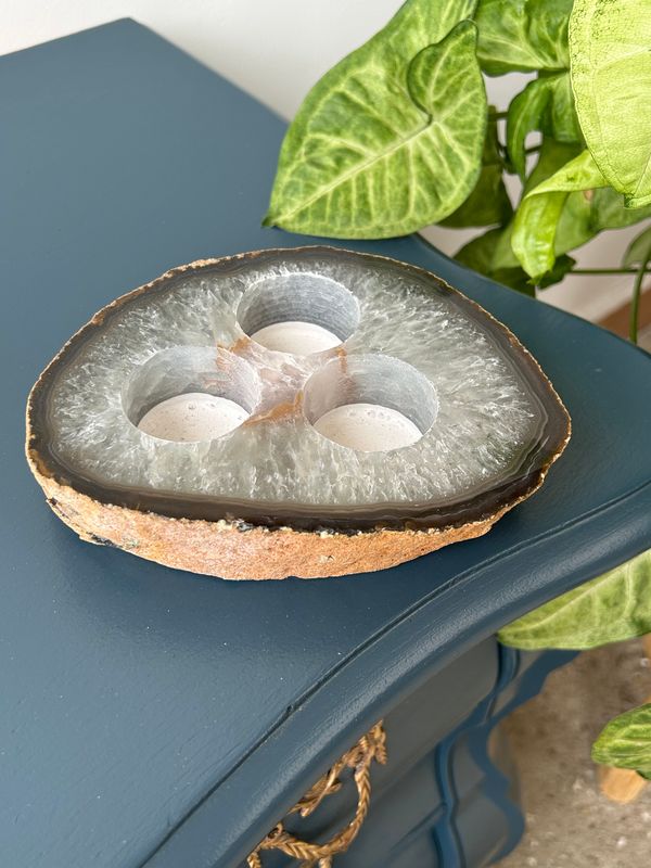 Agaat waxinelichtjes houder (3 gaten) Agaat waxinelichtjes houder (3 gaten)