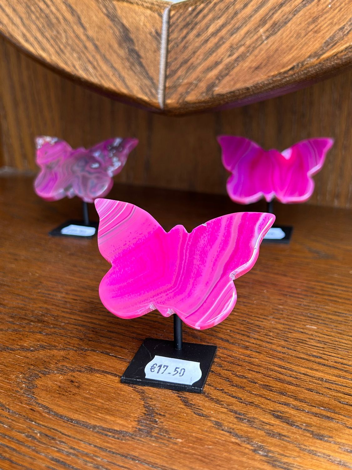 Mini roze agaat vlinder op standaard Mini roze agaat vlinder op standaard