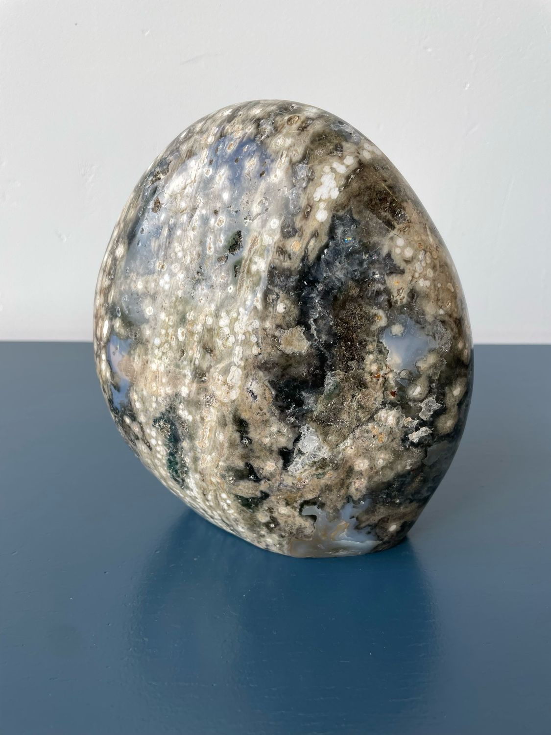 Ocean jaspis sculptuur