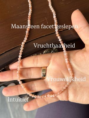 Maansteen ketting 4mm facet geslepen Maansteen ketting 4mm facet geslepen