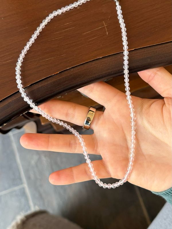 Rozenkwarts ketting 4mm facet geslepen Rozenkwarts ketting 4mm facet geslepen