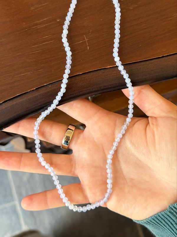 Chalcedoon ketting 4mm facet geslepen Chalcedoon ketting 4mm facet geslepen