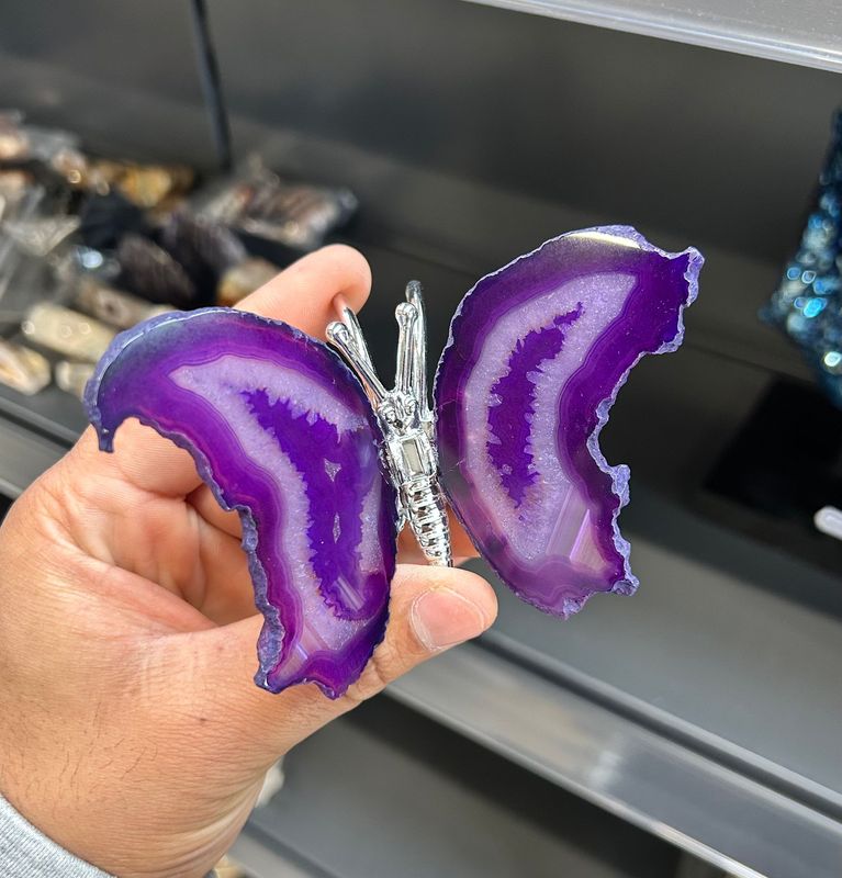 Paarse vlinder van agaat (gekleurd) Paarse vlinder van agaat (gekleurd)