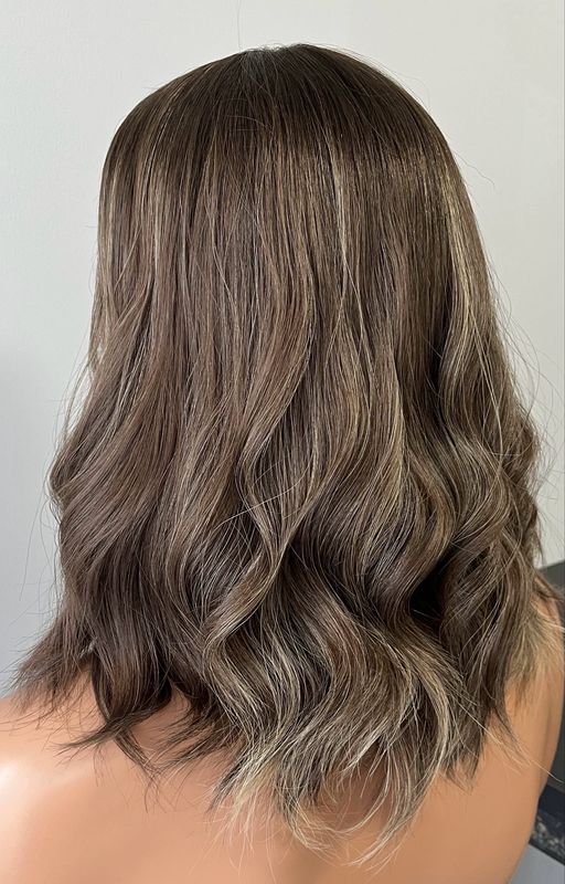 Custom 18&quot; Cool brown highlight wig