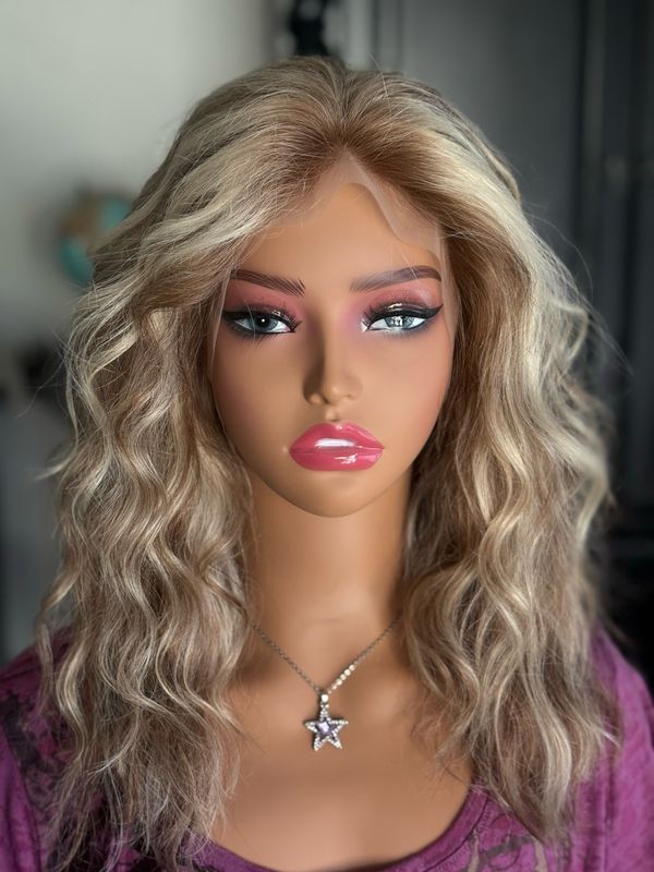 Danica Long - Budget Babes - 16" Bob Danica Long - Budget Babes - 16" Bob