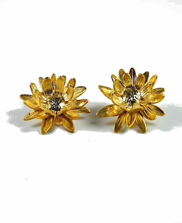 Gold Daisy Earings