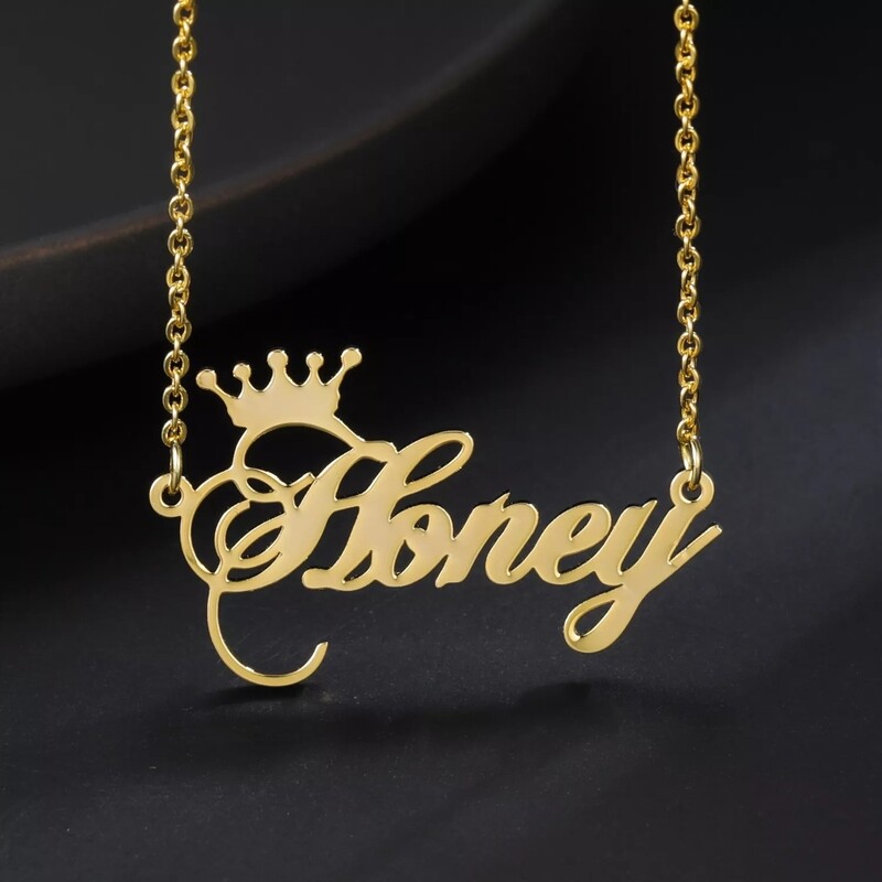 SWIRLY CROWN NAME NECKLACE