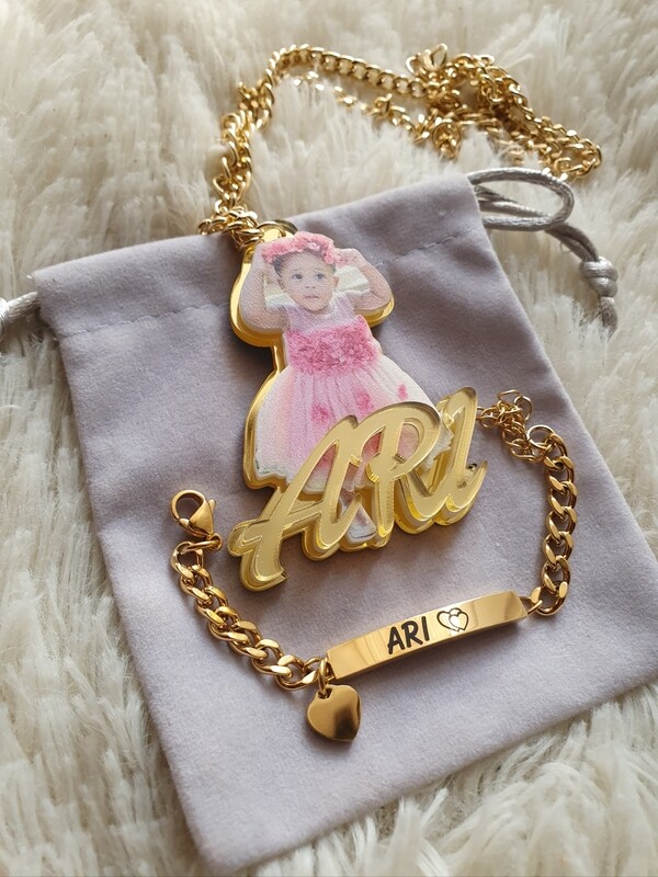 ACRYLIC PICTURE PENDANT SET