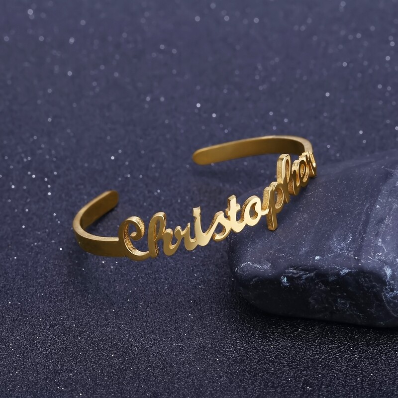 CUSTOM CLUTCH BRACELET