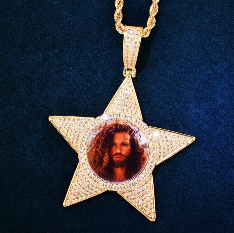 STAR SHAPED MEDALLION