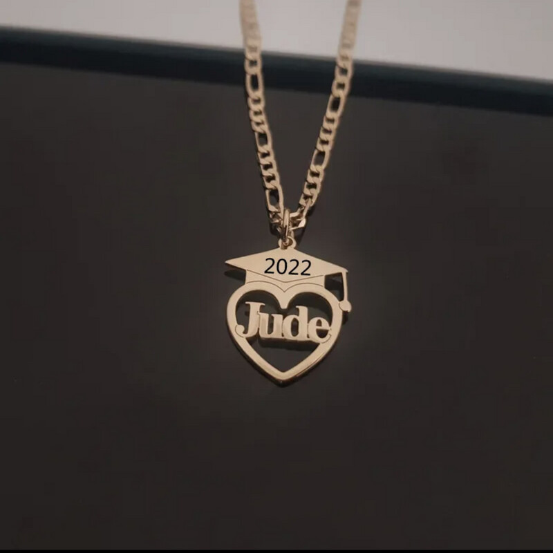 HEART SHAPED GRADUATE NAME NECKLACE