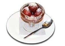 GULAB JAMUN (Gâteau à la pâte d’amande et de pistache)