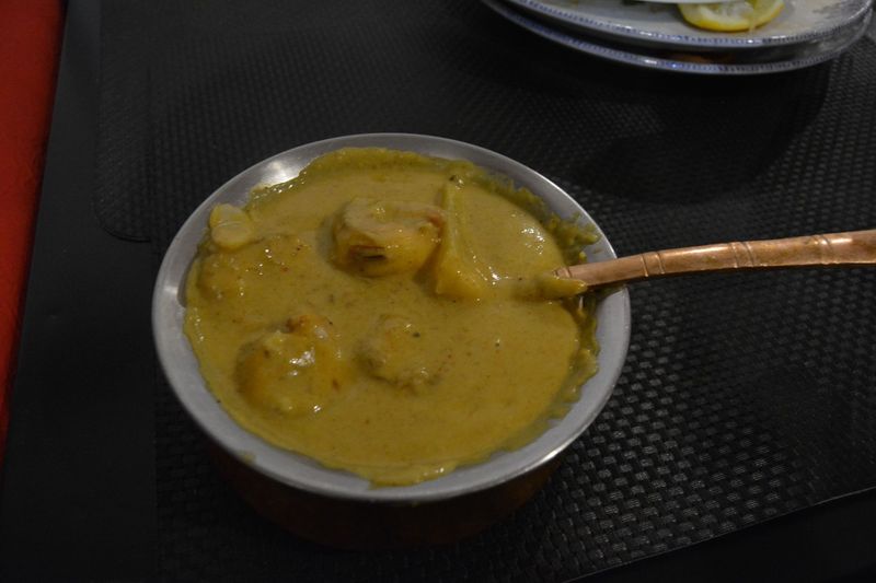 CREVETTE SHAHI (Crevettes cuites dans une sauce à la crème fraîche et noix de cajou)