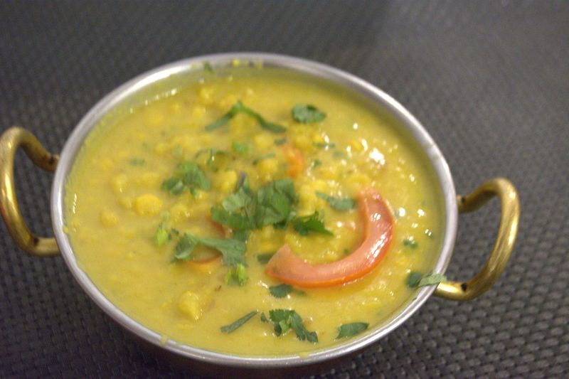 DAL   (Yellow dal) (Lentilles jaunes aux épices et coriandre fraîche)