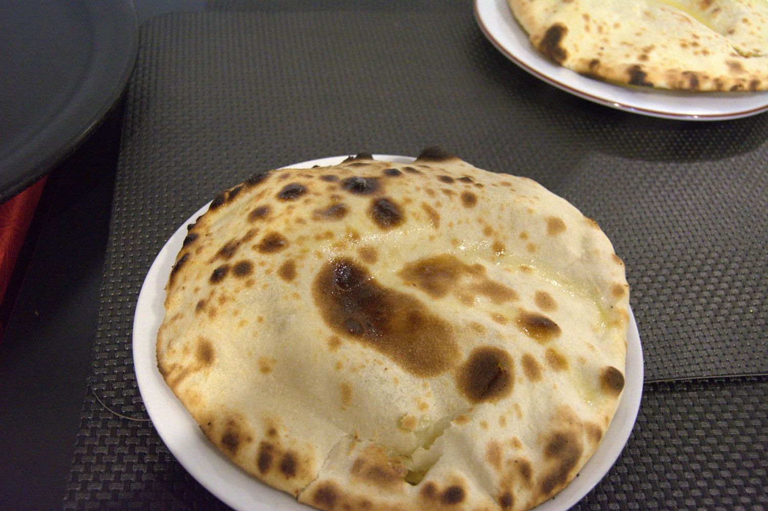 NAAN AU ROQUEFORT (Pâte levée au Roquefort)
