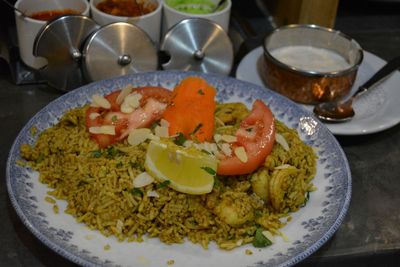 BIRIYANI CREVETTES (Riz préparé avec des crevettes décortiquées et des épices)
