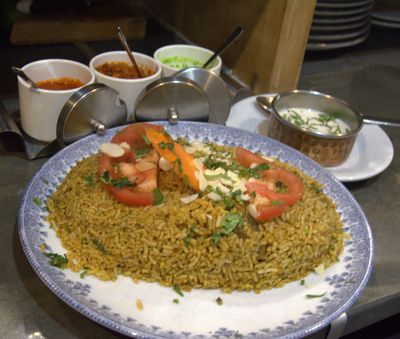 BIRIYANI POULET (Riz préparé avec du poulet désossé et des épices)