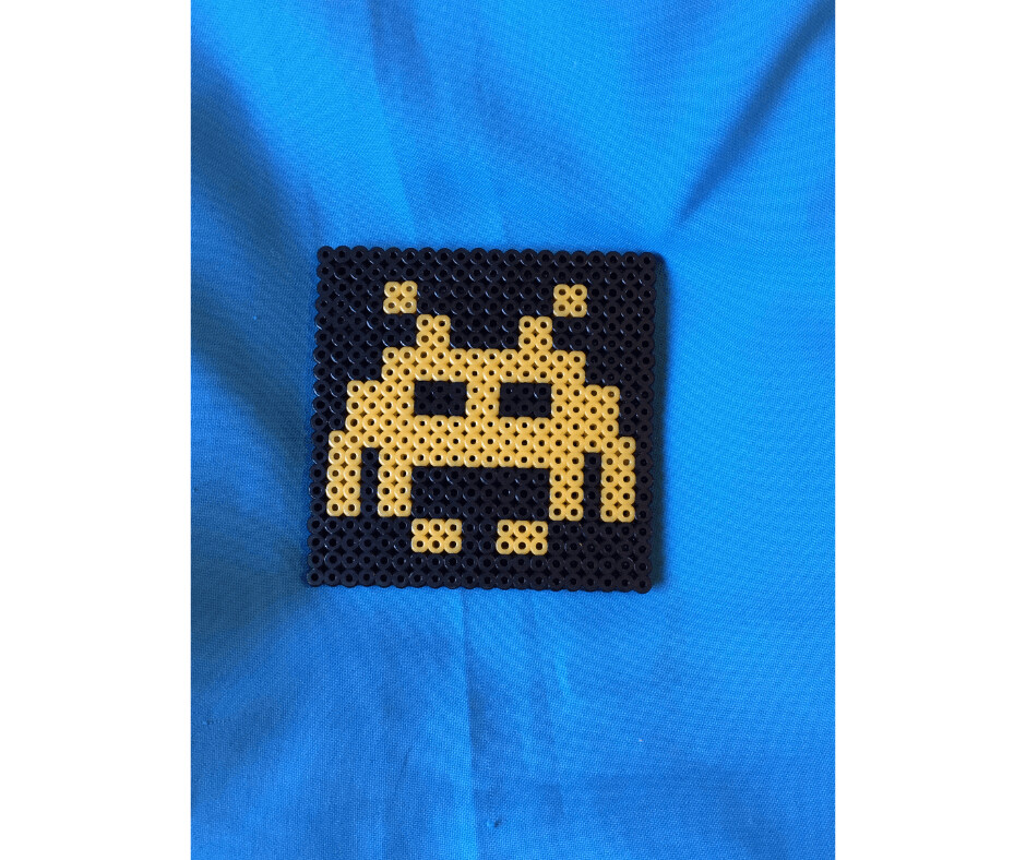 Coaster -  Space Invaders (yellow)