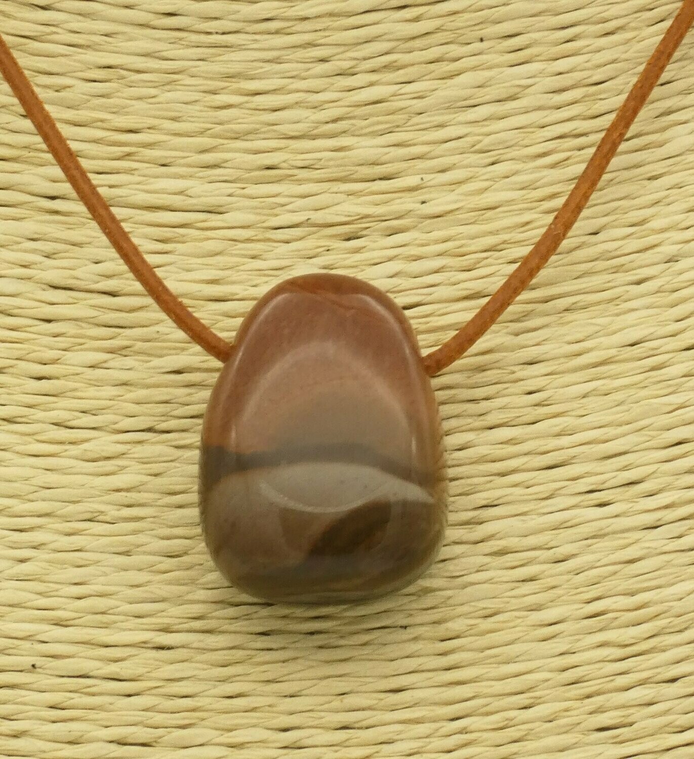 Anhänger Polychrom-Jaspis, Trommelstein, gelocht