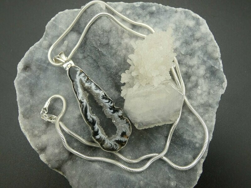 Anhänger Achat-Druse, in Silber 925-Fassung Anhänger Achat-Druse, in Silber 925-Fassung
