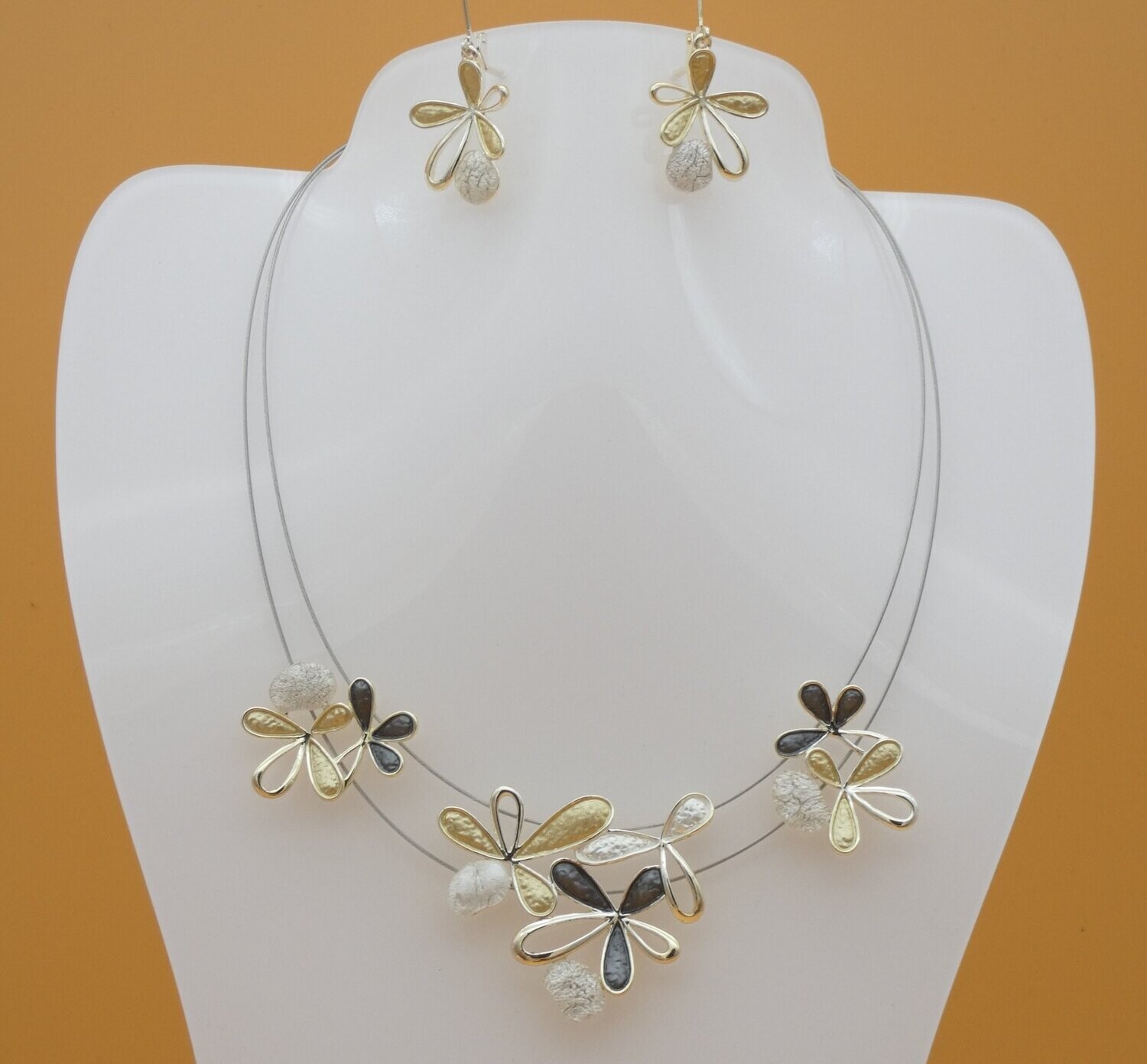 Set - Collier + Ohrstecker im Blütenmuster
