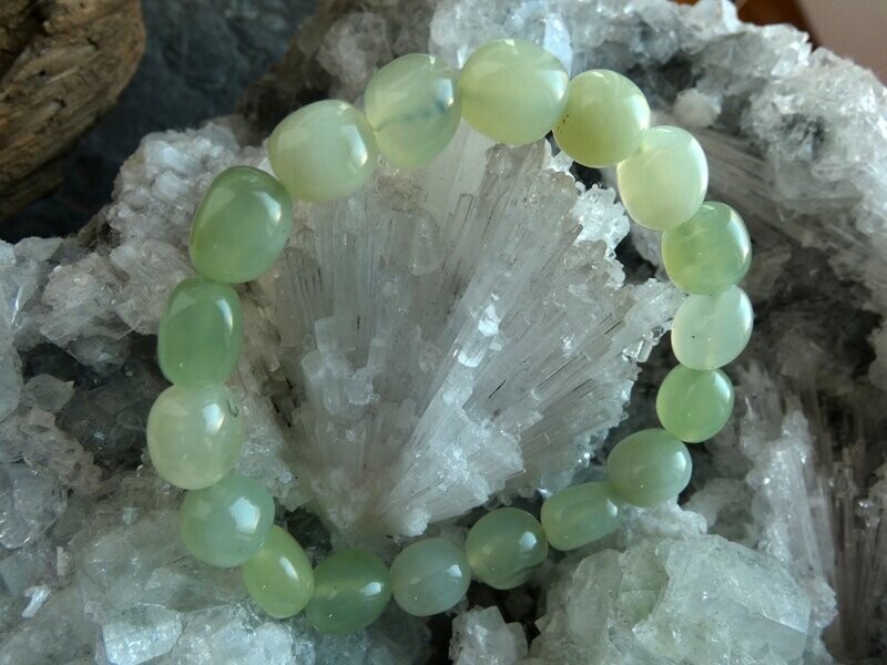Armband, New Jade, pastell-grün, dehnbar Armband, New Jade, pastell-grün, dehnbar