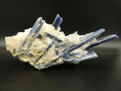 B.. Mineralien-Steine-Fossilien