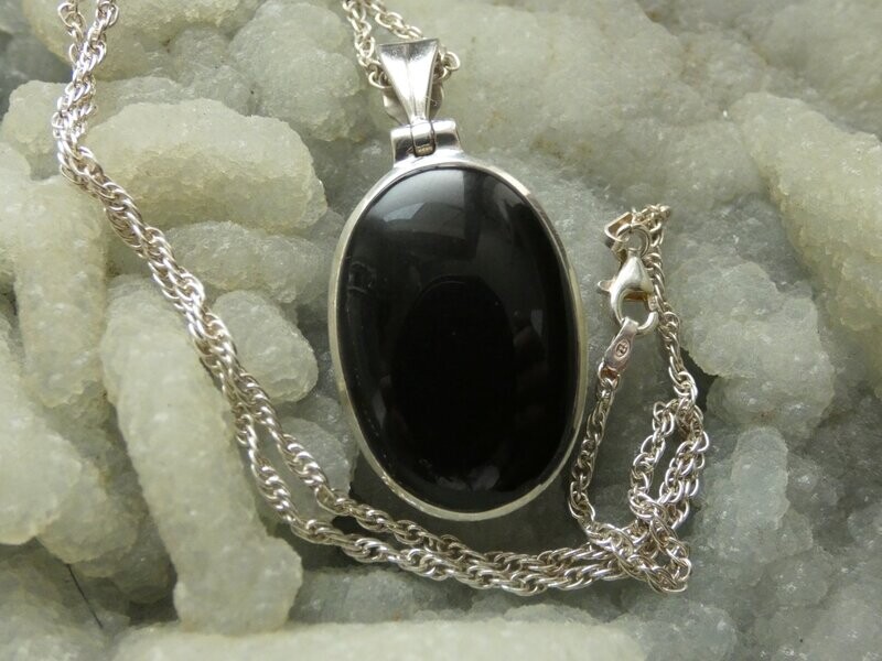 Anhänger Onyx, oval, Silberfassung 925 Anhänger Onyx, oval, Silberfassung 925