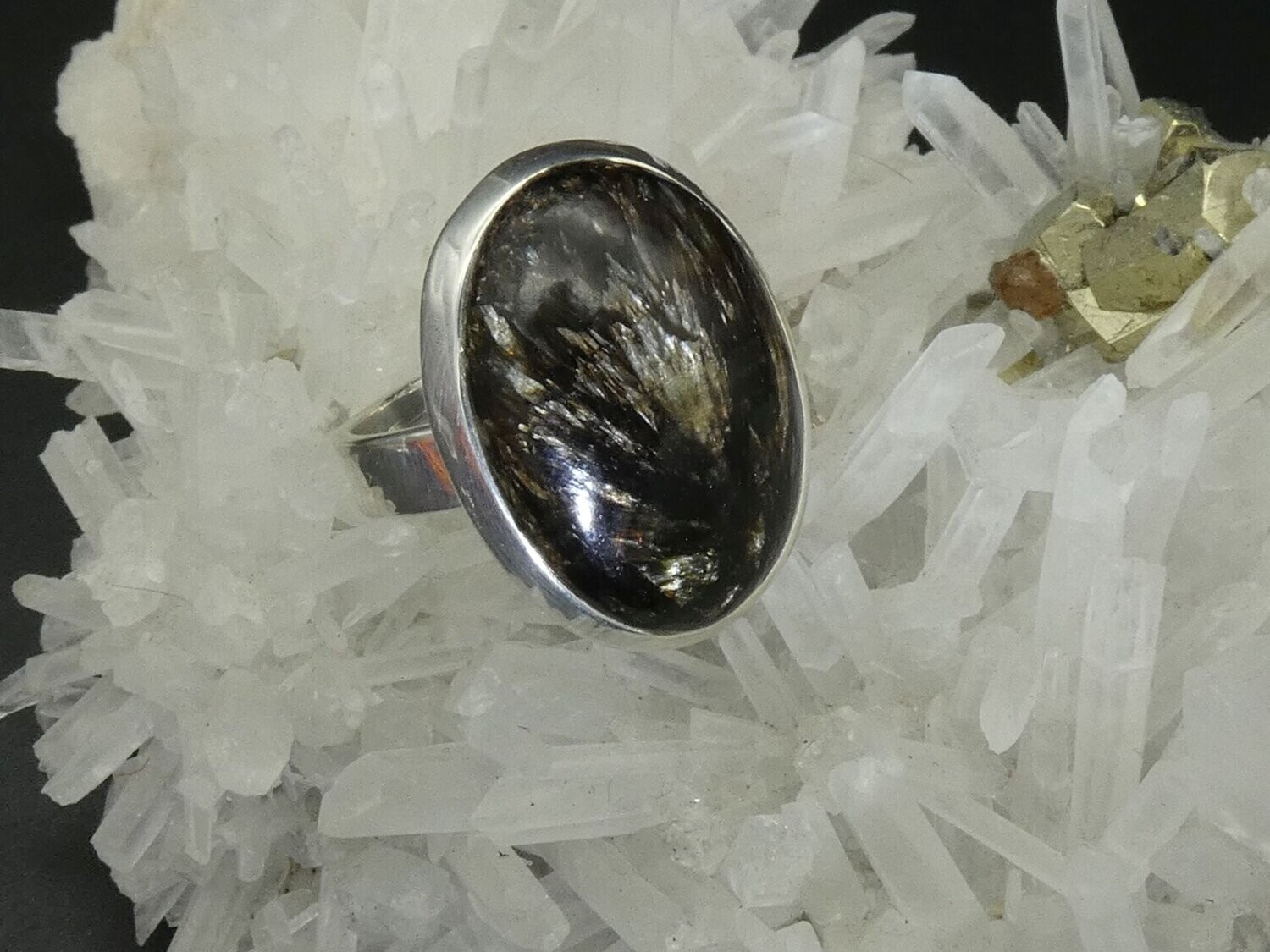 Ring  Seraphinit, schwarz, Freiform, Größe 57, 58, 59, 60, 61, 62, 63, offen