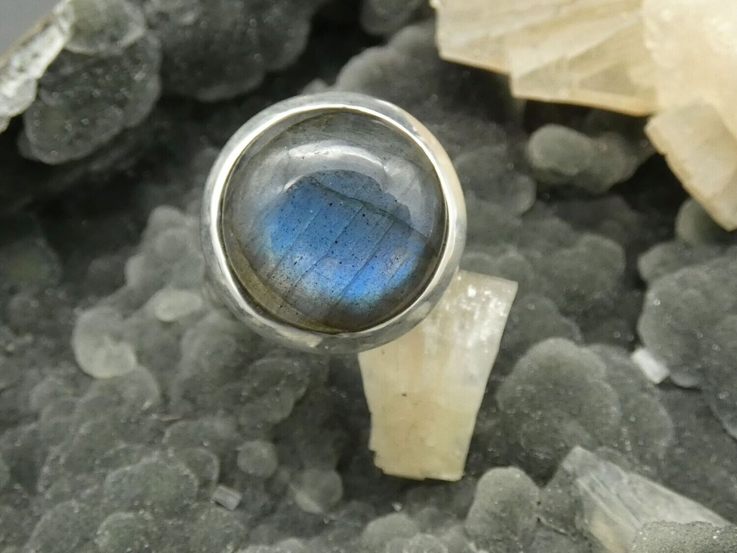 Ring Labradorit, rund, Silberfassung 925, Ringgröße: 56, 57, 58, 59, 60, 61, 62, offen