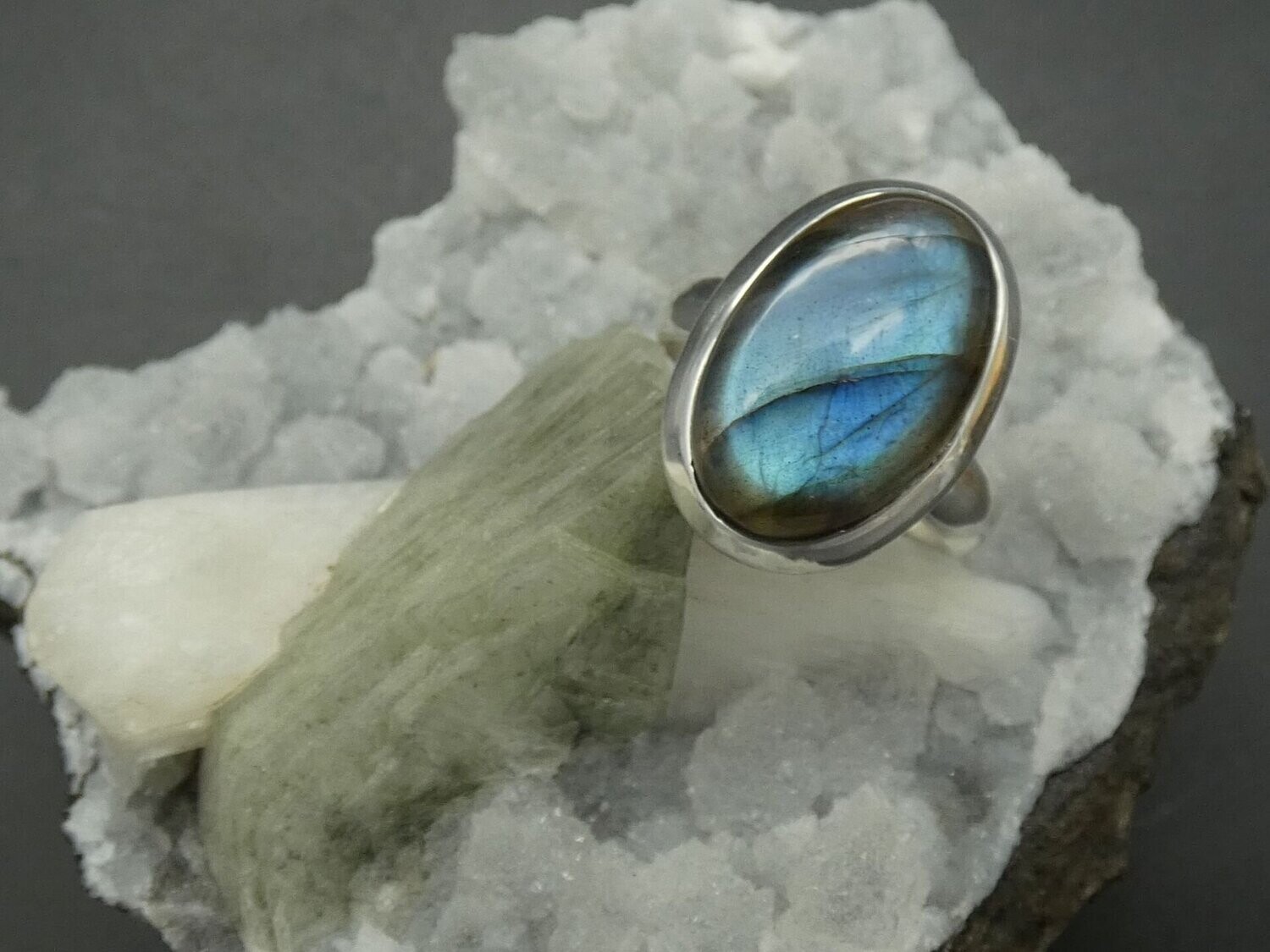 Ring Labradorit, oval, Silberfassung 925, Ringgröße: 56, 57, 58, 59, 60, 61, 62 offen