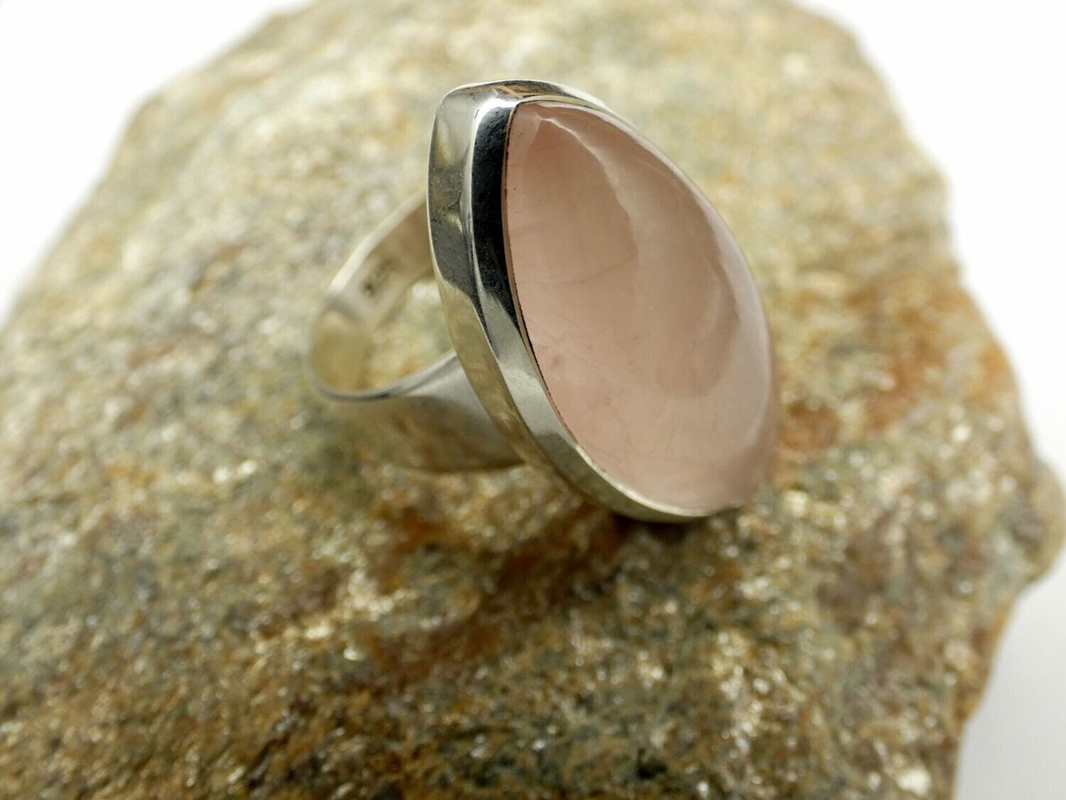Ring Rosenquarz, Navette, cabochon, Silberfassung 925, Größe: 59