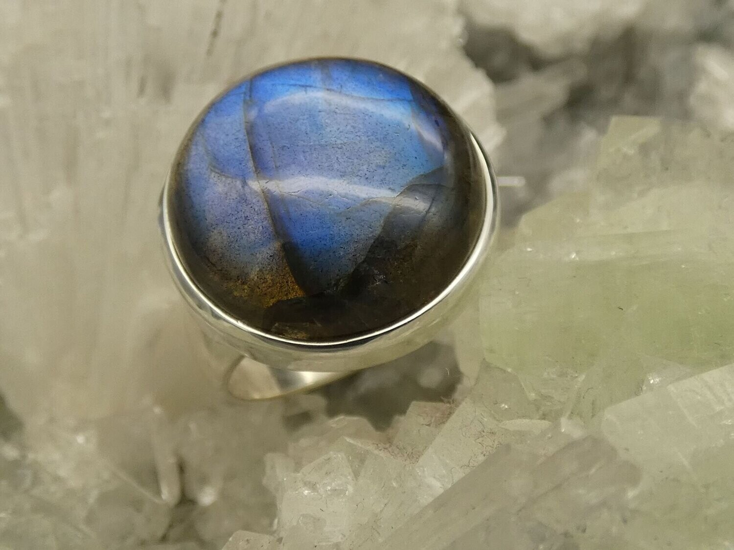 Ring Labradorit, rund, Fassung Silber 925, Ringgröße 59,5